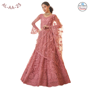 Magnifique ensemble de mariage et de fête : Blouse brodée traditionnelle avec cordons, Dupatta ajouré et Lehenga Choli orné de pierres lourdes - Product Image 2