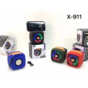Enceinte sans fil Music Tech X-911 Mini avec LED RGB 5.3, portable pour fêtes en extérieur, alimentée par batterie, avec support pour téléphone - Product Image 3