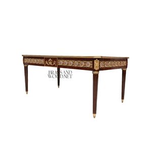 Elegante Mesa de Centro Rectangular con Incrustaciones Florales y Detalles en Latón, Acabado en Madera de Alta Calidad para una Decoración Lujosa - Product Image 5