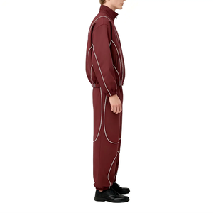 ชุดวอร์มกันลมแบบมีฮู้ดสำหรับฤดูหนาว คุณภาพสูง สั่งทำโลโก้ได้  ผ้าฟลีซเนื้อนุ่ม สวมใส่สบาย  พร้อมกางเกงขาสั้นผ้าโพลีเอสเตอร์/คอตตอน  แบบซิป - Product Image 5