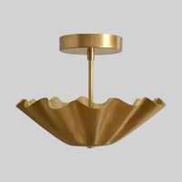 Plafonnier élégant de style mi-siècle, finition or antique, style Sputnik, montage encastré, luminaire suspendu LED rétro moderne, à intensité variable pour la maison