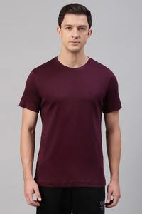 T-shirt pour homme de style vintage à la demande Design graphique rétro sur tissu en coton lavé de qualité supérieure disponible à la vente - Product Image 4