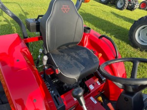 Tractor Compacto Massey Ferguson 1600 4WD Diésel Listo Para La Venta - Product Image 5