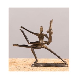 Sculpture moderne en aluminium coulé exprimant un mouvement gracieux, une forme réfléchie et l'esprit de l'innovation artistique - Product Image 5