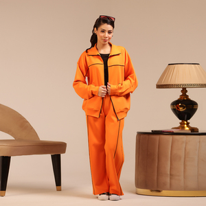 Conjunto Deportivo Casual de Dos Piezas para Mujer, Top Deportivo de Manga Larga con Cierre y Pantalones Largos, Alta Calidad OEM, Venta al Por Mayor, 2026 - Product Image 2