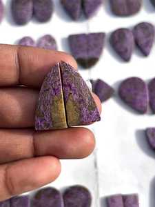 Paire de cabochons de purpurite naturelle, paires de pierres précieuses violettes assorties de qualité supérieure, vente en gros pour la fabrication de bijoux - Product Image 3
