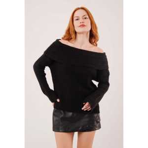 Pull décontracté en tricot noir à épaules dénudées Madonna - Product Image 5