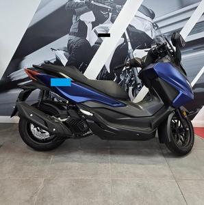 Disponible Forza125 125cc sophistiquée (Moto) - Product Image 1