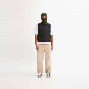 조절 가능한 숄더 스트랩과 지퍼 클로저가 있는 블랙 박시 크롭 핏, 현대적인 디자인과 기능성 핏 통기성 - Product Image 2