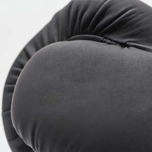 Gants de boxe pour enfants de haute qualité Logo personnalisé imprimé en couleur unie Gants d'entraînement MMA en cuir de gros - Product Image 4