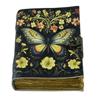 Livre des ombres Journal imprimé sort en cuir avec papillon papillon de nuit sorcellerie Grimoire cahier gothique cadeau de sorcière pour Halloween