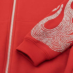 Ensemble de survêtement décontracté pour homme avec logo personnalisé, comprenant un sweat à capuche délavé à l'acide et orné de strass, et un pantalon de survêtement évasé. - Product Image 3