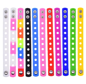 थोक कम कीमत वाली नरम pvcब्रैसलेट सिलिकॉन रिस्टबैंड ब्रेसलेट किड्स पार्टी पक्ष आकर्षण - Product Image 3