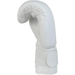 Gants de boxe à finition lisse et positionnement confortable des mains avec sangle de poignet sécurisée et rembourrage doux - Product Image 5