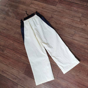 Conjunto de chándal de poliéster ligero en blanco para hombres Personalización completa al por mayor disponible en todos los tamaños Chándal cortavientos - Product Image 4