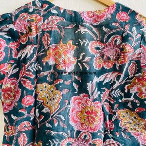 Hermoso Vestido Estampado Floral en Bloques de Algodón, Vestido para Uso Casual, Vestido Estampado a Mano - Product Image 5