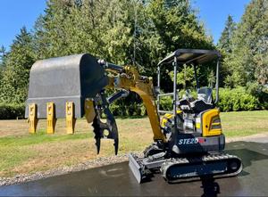 LIVRAISON GRATUITE CFG STE20R EXCAVATRICE DIESEL 15HP Lame avant de 39 à 49 pouces Godet de terrassement de 18 pouces Bras oscillant Système de chenilles à 2 vitesses EPA CE - Product Image 5