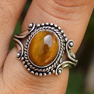 Anillo Unisex Hecho a Mano de Plata de Ley 925 con Ojo de Tigre y Engaste de Bisel, Estilo Gótico Bohemio, Piedra de Nacimiento de Noviembre, Joyería de Estilo Vintage, Regalo - Product Image 1