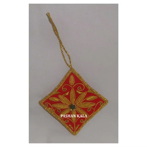 Adorno Navideño Colgante para Árbol de Navidad, Hecho a Mano, con Bordado Zari y Cuentas, Forma Cuadrada, para Decoración del Hogar - Product Image 1
