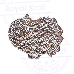 Sello de Madera con Diseño de Pez, Estilo Artesanal, Royal Kraft, 1 Pieza Grande, Hecho a Mano - Product Image 2