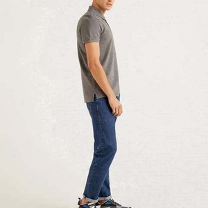 Vêtements pour hommes respirants en coton de conception personnalisée OEM de couleur grise polos de grande taille à manches courtes de style de rue vêtements d'été - Product Image 4