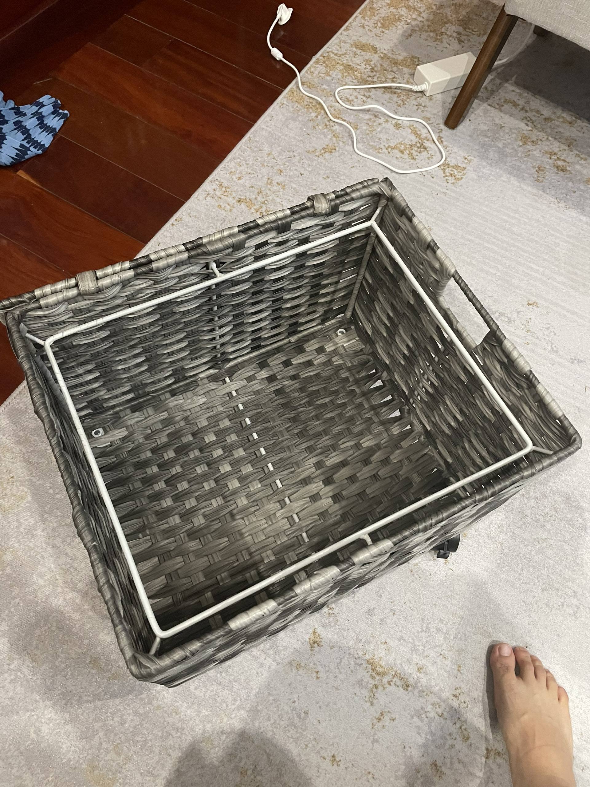 สีน้ำตาลธรรมชาติและสีเทา