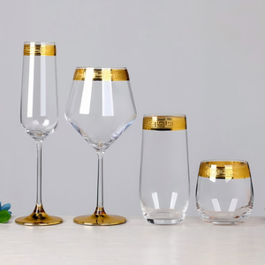 Verres à vin ronds avec pied, style clé grecque, bord doré électroplaqué, cristal, rétro, cadeau de mariage, compatibles lave-vaisselle, vente en gros - Product Image 1