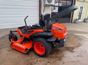 Description des produits La tondeuse à gazon Kubota est conçue pour une performance de coupe efficace de l'herbe, adaptée aux résidences et aux commerces. - Product Image 2