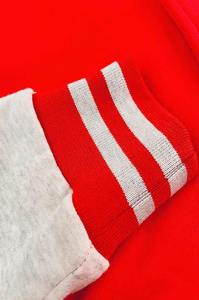 Veste universitaire de haute qualité pour hommes Bomber en molleton de coton rouge avec col à capuche Tissu en laine Saison d'hiver College Letterman Jacket - Product Image 2