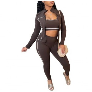 Ensemble de yoga d'hiver pour femmes, haut à manches longues et legging thermique taille haute - Product Image 1