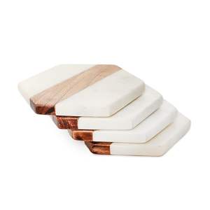 Ensemble de sous-verres en céramique classiques élégants tampons hexagonaux en marbre blanc et bois avec bords biseautés Tapis et tampons pour vos boissons - Product Image 1
