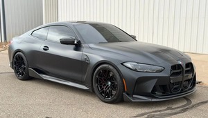 BMW M4 Coupé 2022 Usado en Buen Estado, Transmisión Manual de 6 Velocidades, Motor Turbo de 6 Cilindros, Paquete Exterior de Fibra de Carbono, Propiedad de California - Product Image 2