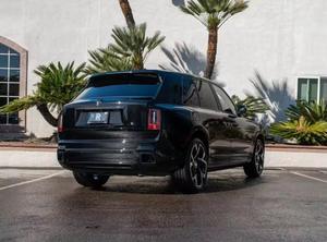 Recién Llegado: R R Cullinan 2026 - SUV Premium de Alto Rendimiento con Tracción en las Cuatro Ruedas, Motor de Doce Cilindros de 6.7L y 600HP - Product Image 5