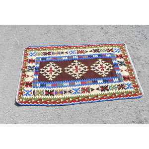 Alfombra Kilim de 2.8x4.6 pies, Alfombra Turca Vintage, Alfombra Floral Azul y Roja - Product Image 2