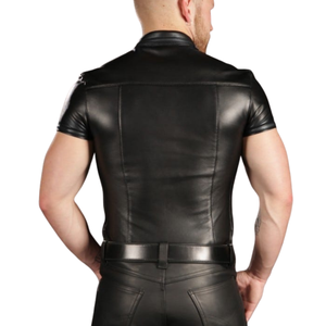 Polo de Piel de Cordero Rojo, Polo de Piel de Cordero Rojo Intenso, Elegante y Moderno, Perfecto para Declaraciones de Moda Modernas - Product Image 3