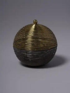 Cacerola de metal de buena calidad con soporte, gran diseño, olla caliente de mesa hecha a mano para utensilios de cocina y utensilios de cocina - Product Image 4