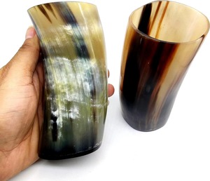 Verres à Tequila Artisanaux Écologiques de Qualité Supérieure en Corne de Buffle Polie, Forme Naturelle, Rustique et Moderne, Artisanat en CORNE - Product Image 2