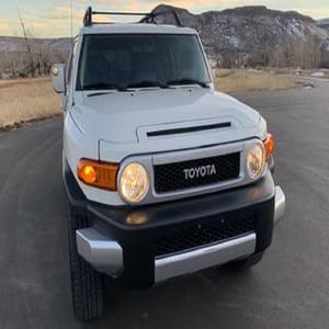 TOYOTA FJ CRUISER 2012 USADO, Volante a la Izquierda/Derecha - Product Image 1