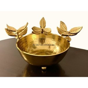 Pièce maîtresse de table de forme ronde de designer en feuilles de métal de qualité supérieure plaqué or de qualité supérieure, bol de service et de décoration - Product Image 1