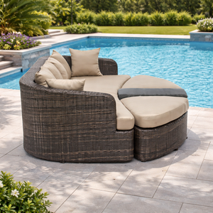 Ensemble de transats d'extérieur modernes en rotin PE courbé, mobilier haut de gamme pour jardin, bord de piscine et cour, avec coussins confortables et imperméables - Product Image 1