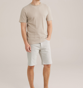 Camiseta de Hombre con Corte Cuadrado y Logotipo Personalizado, Algodón Grueso de 280 g/m², Cuello Redondo Acordonado, Estilo Urbano - Product Image 1