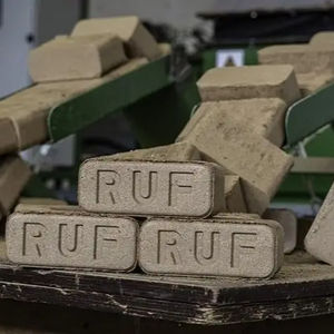 Briquettes de bois naturel de qualité supérieure Offre Spéciale Briquettes de bois en vrac Ruff liées à l'énergie maintenant disponibles - Product Image 4