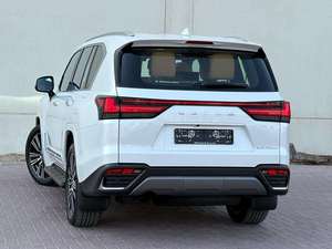 SUV de Luxe 7 Places Grand Format 2025, Moteur 6 Cylindres 400-499 CV, Transmission Automatique, Modèle Premium, Conduite à Gauche, Électrique, pour l'Exportation - Product Image 2