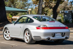 รถเก๋ง2002 P-orsche 911 Carrera 4S