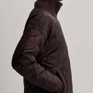 Chaqueta Acolchada Reversible Impermeable con Capucha y Cremallera para Mujer, Moderna, para Invierno, Ropa Exterior Cómoda y Duradera para el Día a Día - Product Image 6