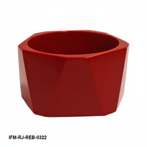 Bracelet en résine rouge épaisse, géométrique facetté, bracelet statement pour femmes, parfait pour les femmes - Product Image 4