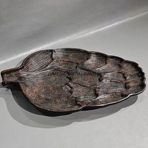 Bandeja de hojas de madera de tendencia superior con atractivo rústico natural y patrones de grano profundo para un servicio sofisticado y funcional - Product Image 4