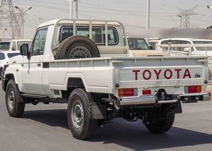 Toyota Land Cruiser Pick Up TOYOTA LC79 PICKUP S/C 2.8L Diésel A/T, Bloqueo de Diferencial, MY25 - Product Image 6