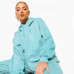 Professional Manufacturer's Custom Logo Crop Hoodie Women High Quality Long Sleeve <b>Zipper</b> Winter Jacket Casual Style Back Logo - Product Image 1