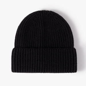 Gorro de Invierno de Alta Calidad, Estilo Clásico Jacquard, para Hombre y Mujer, Color Sólido, Personalizable con Bordado, para Uso en Exteriores - Product Image 3